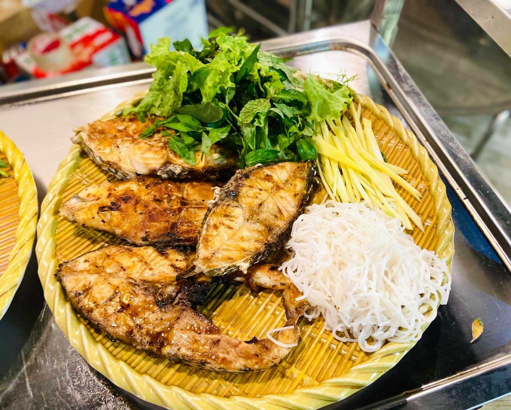 Quán ăn ngon Bảo Nam ở Eo Gió