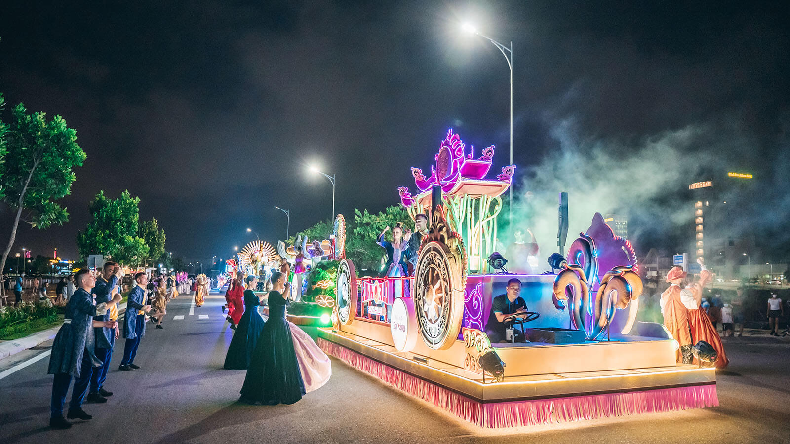 Chương trình diễu hành Carnival đường phố Đà Nẵng
