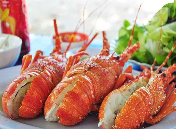 Tour quy nhơn phú yên 1 ngày nên đi đâu? 8 Tôm hấp thơm ngon bá cháy
