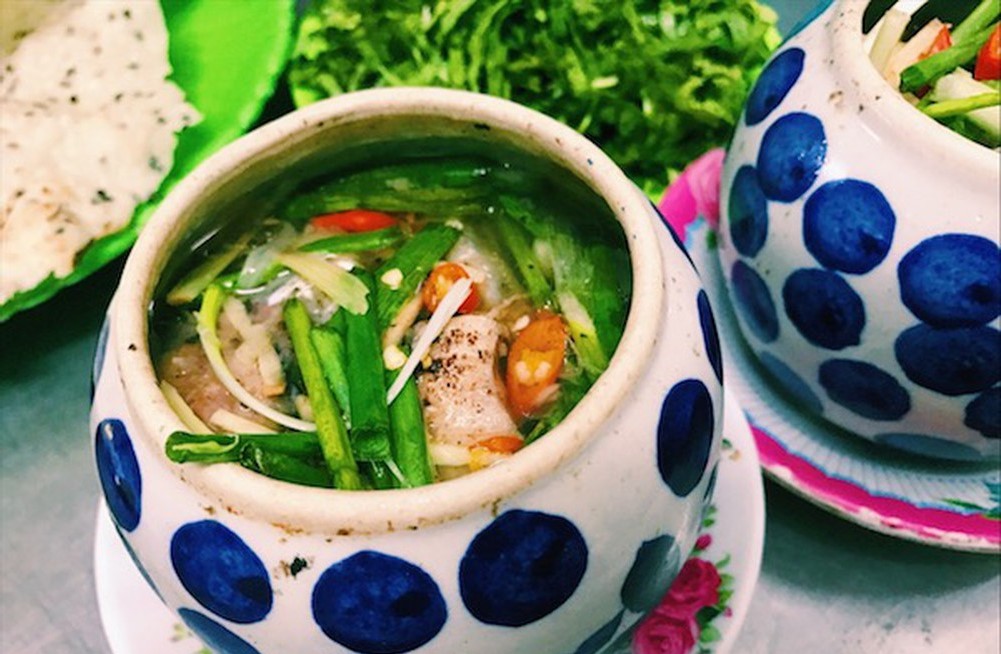 Ăn trưa nghỉ ngơi