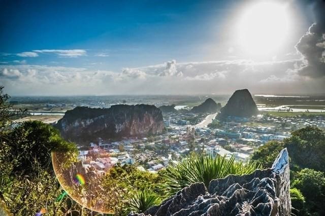 da-nang Xe đón Quý khách từ sân bay về khách sạn gửi hành lý