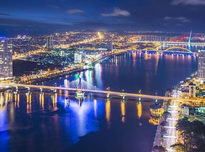 Kinh nghiệm khi đi du thuyền Đà Nẵng bạn cần phải biết 2 Du thuyền Đà Nẵng 2