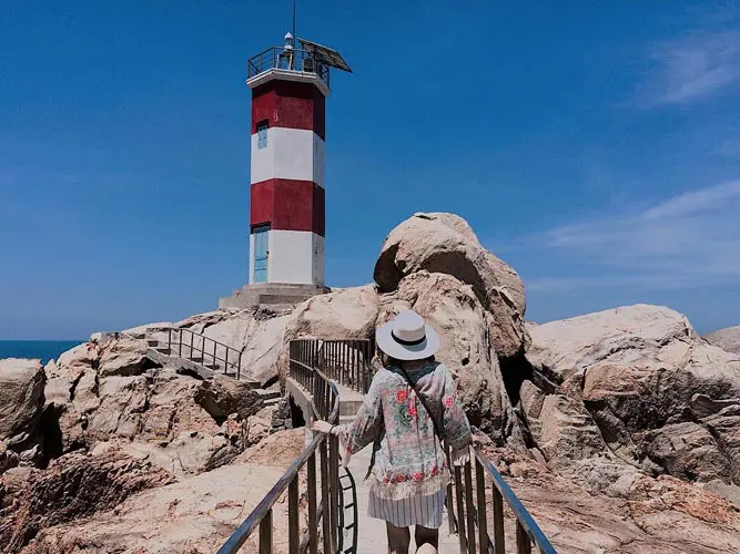 Gành đèn Phú Yên 5 gang den phu yen 3
