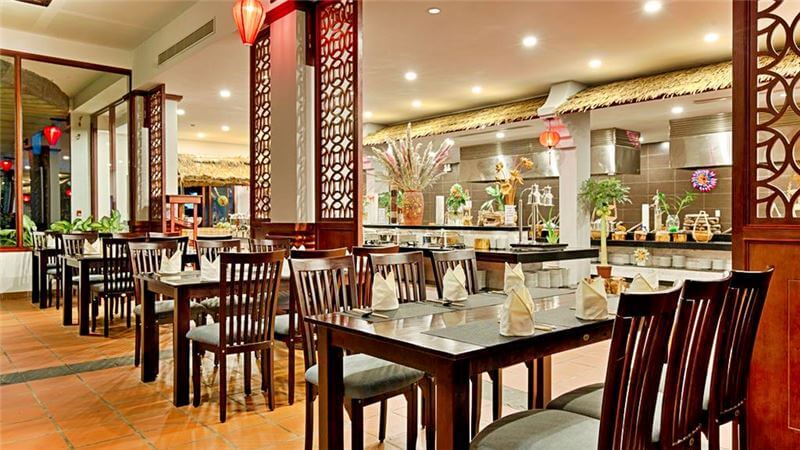 Không gian rộng rãi, thoải mái thưởng thức món ngon