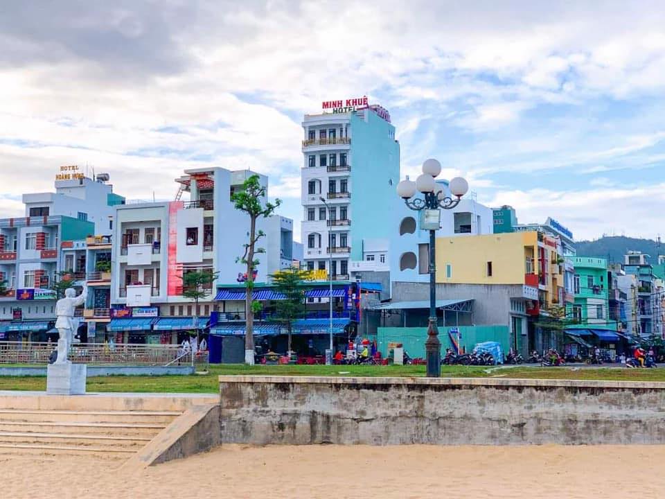 Minh Khuê Hotel khách sạn gần biển Quy Nhơn