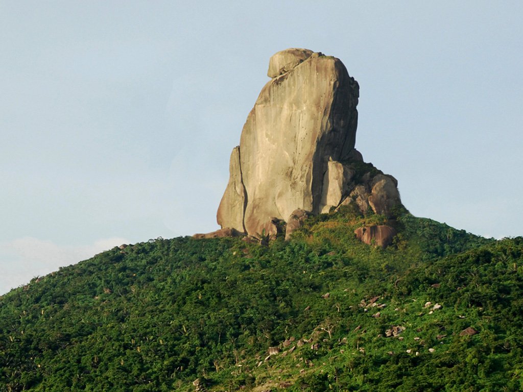 Núi Bia Đá