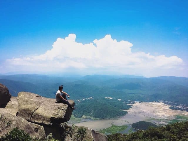 Núi Đá Bia 3 nui da bia phu yen 2
