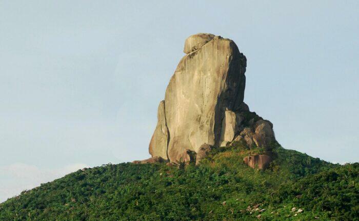 Núi Đá Bia 1 nui da bia phu yen