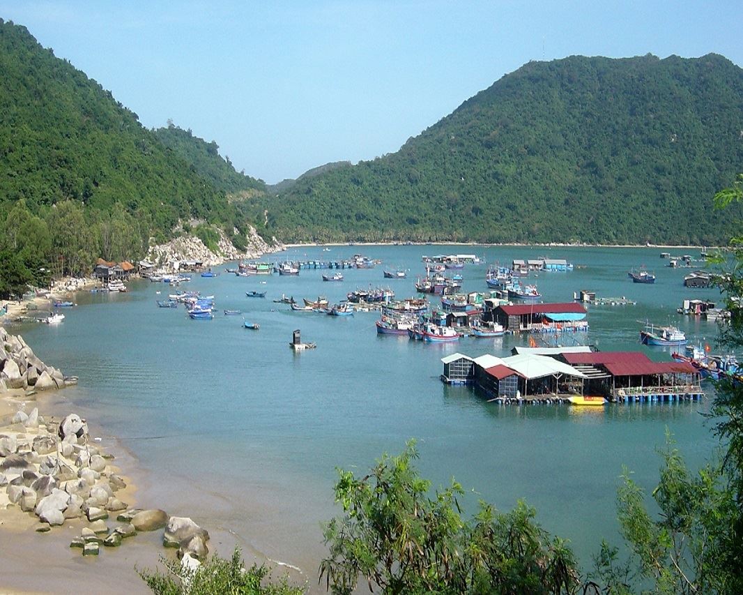 Vịnh Vũng Rô Phú Yên 4 vinh vung ro phu yen 3
