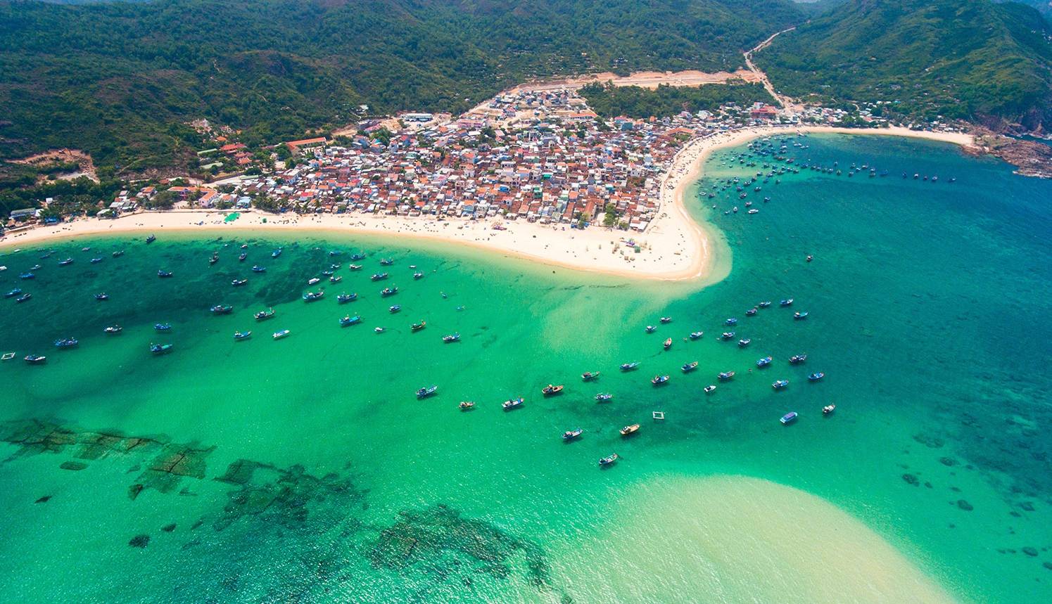 Kinh nghiệm đi tour Sài Gòn Quy Nhơn chi tiết nhất 2023 14 Vẻ đẹp Quy Nhơn từ trên cao