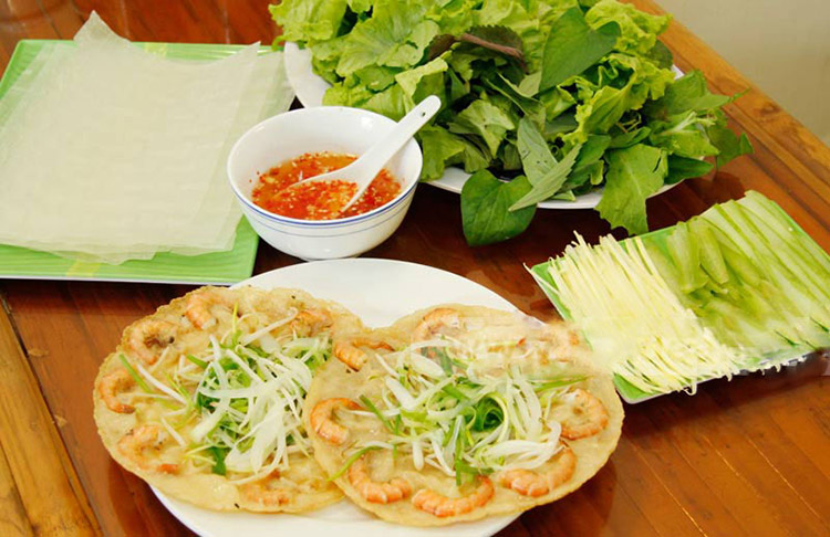 Bánh xèo tôm nhảy Quy Nhơn