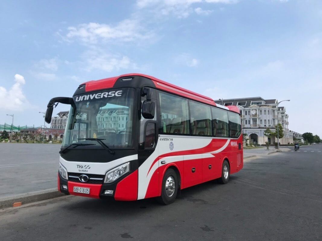 Thuê xe Đà Nẵng đi Bà Nà Hills - Bảng giá mới nhất 2023 7 Dòng xe 29 chỗ mới nhất hiện nay