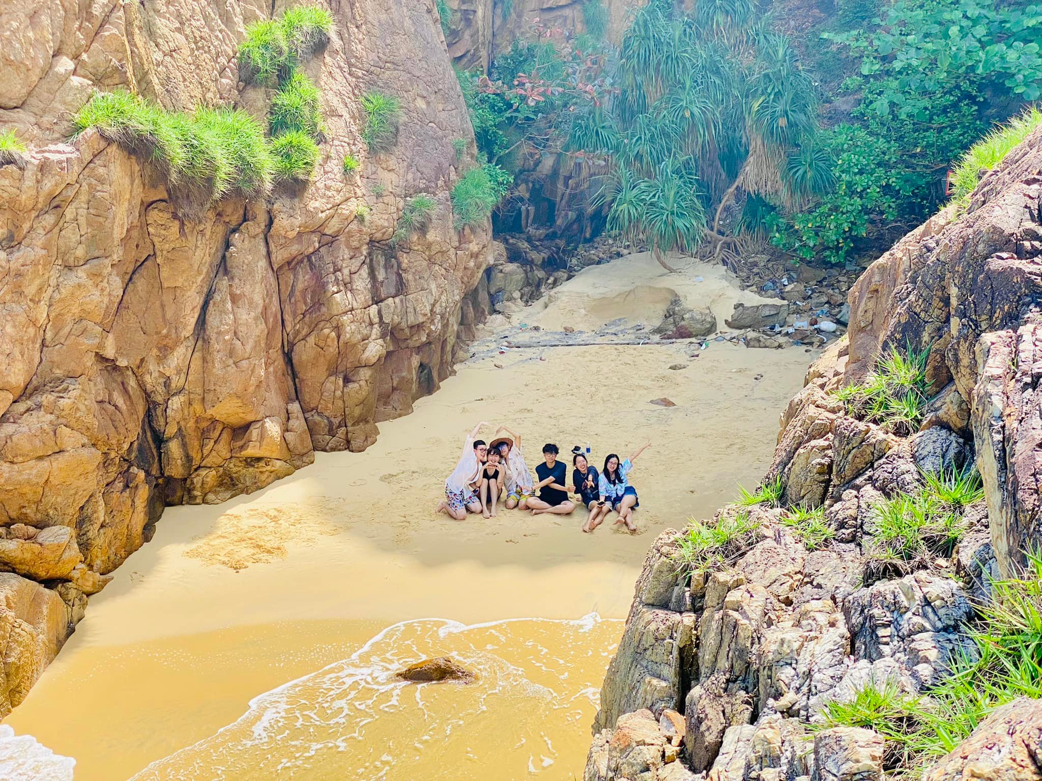 Du khách check in Kỳ Co