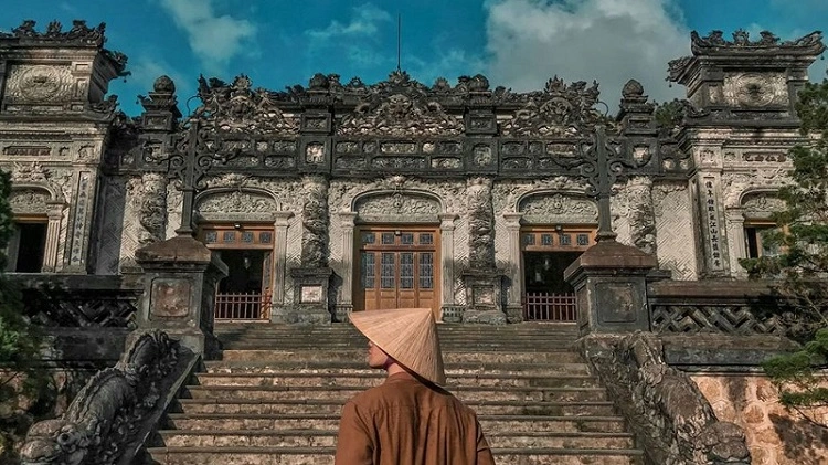 lang khai dinh 4