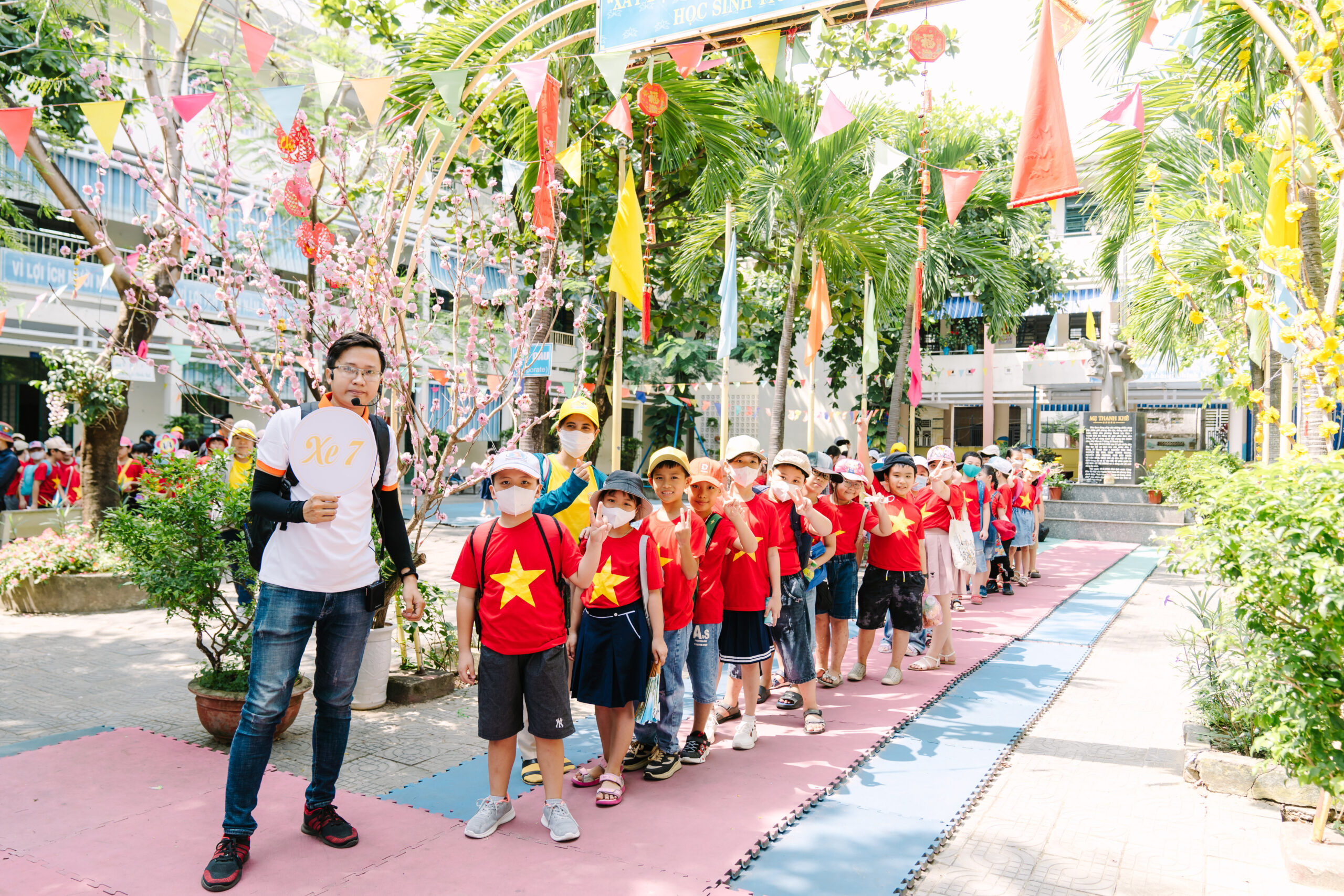 HỌC SINH DÃ NGOẠI – HỌC TẬP LỊCH SỬ 1 LF 17 scaled