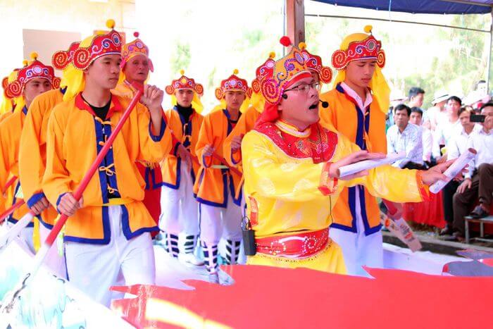 Lễ hội Cầu Ngư 2023 - Khám phá văn hóa ngư dân vùng biển 9 Tiết mục múa hát bả trạo